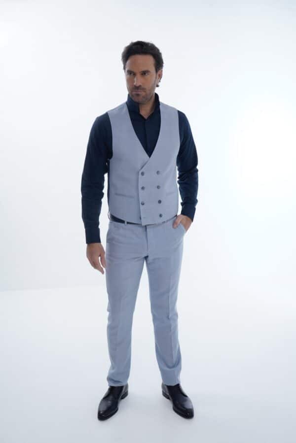 Costume sur mesure - 3 pièces bleu ciel – Image 3