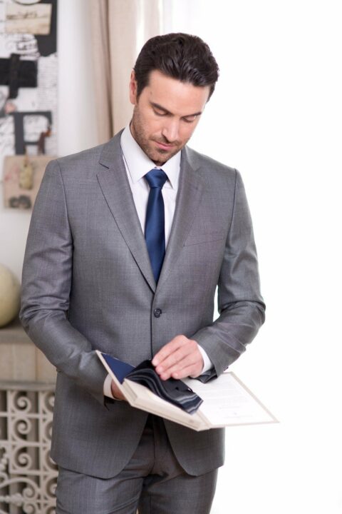 Costume droit 2 boutons gris moyen